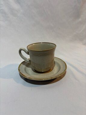 The Classics by Hearthside Stoneware Japan. Teacup and Saucer